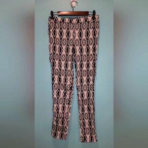 H&M Black & white printed skinny pants US 6